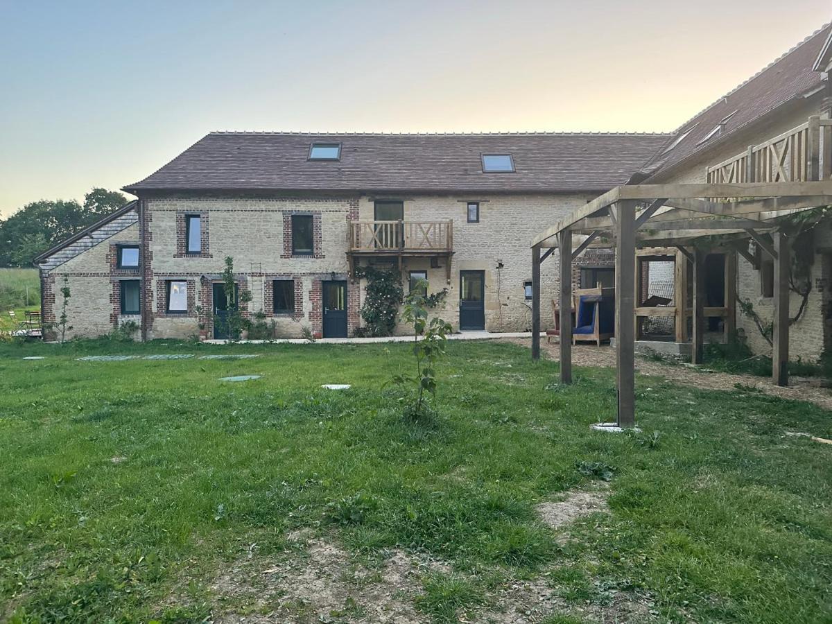 Neauphe-Sur-Dive Gite Confortable Au Milieu Des Pres - La Ferme De Montigny מראה חיצוני תמונה